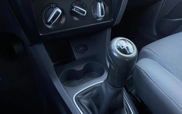 imagem-https://www.socarrao.com.br/sc-vehicle-images-prod/4167902/1790948157698-8512912_9_B_a5b6fe6241.jpeg