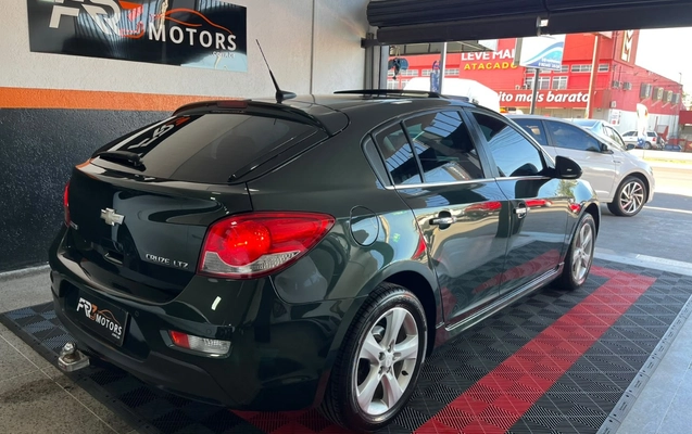 imagem-https://www.socarrao.com.br/sc-vehicle-images-prod/4167925/1790606696260-V2hhdHNBcHAgSW1hZ2UgMjAyNi0wOS0yNCBhdCAxNi4yMy4zNS5qcGVn.jpeg