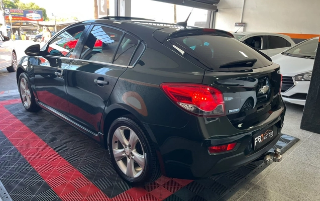 imagem-https://www.socarrao.com.br/sc-vehicle-images-prod/4167925/1790606696459-V2hhdHNBcHAgSW1hZ2UgMjAyNi0wOS0yNCBhdCAxNi4yMy4zNCAoMSkuanBlZw.jpeg