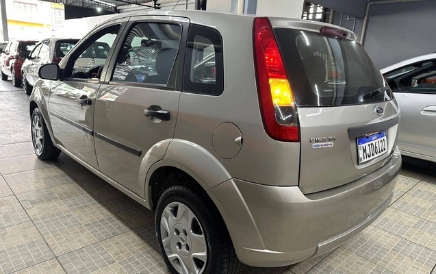 imagem-https://www.socarrao.com.br/sc-vehicle-images-prod/4167927/1790606722467-3074d0c23e9a4326a23b88054484fbf9_1790606626065.jpg