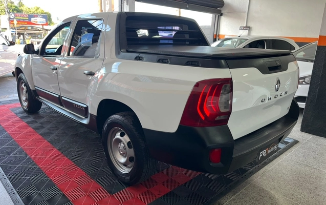 imagem-https://www.socarrao.com.br/sc-vehicle-images-prod/4167934/1790607031246-V2hhdHNBcHAgSW1hZ2UgMjAyNi0wOS0yNCBhdCAxNi4yMy4yMyAoNikuanBlZw.jpeg