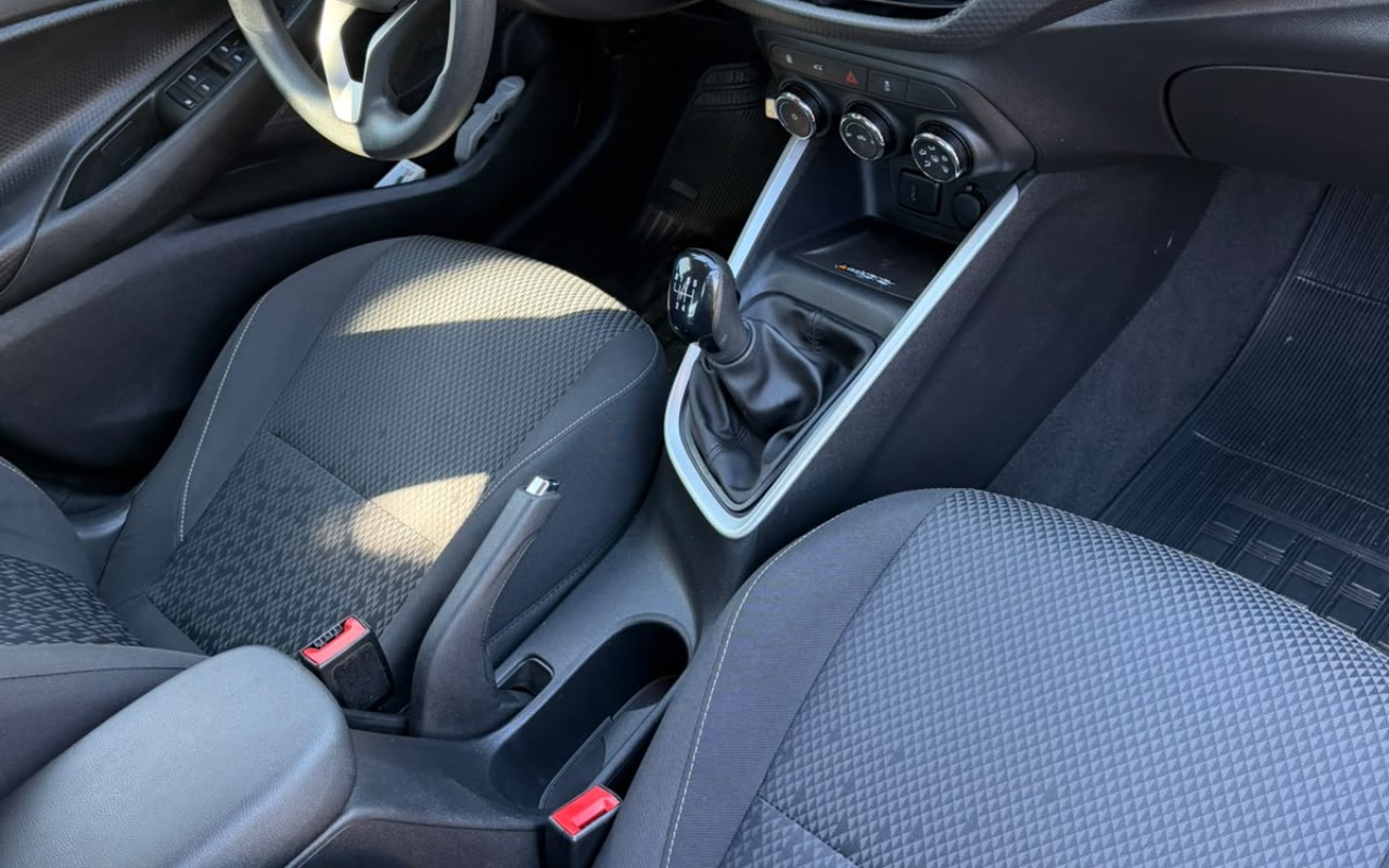 imagem-https://www.socarrao.com.br/sc-vehicle-images-prod/4168079/1790607310297-V2hhdHNBcHAgSW1hZ2UgMjAyNi0wOS0wOCBhdCAyMi4xMy40NCAoMSkuanBlZw.jpeg