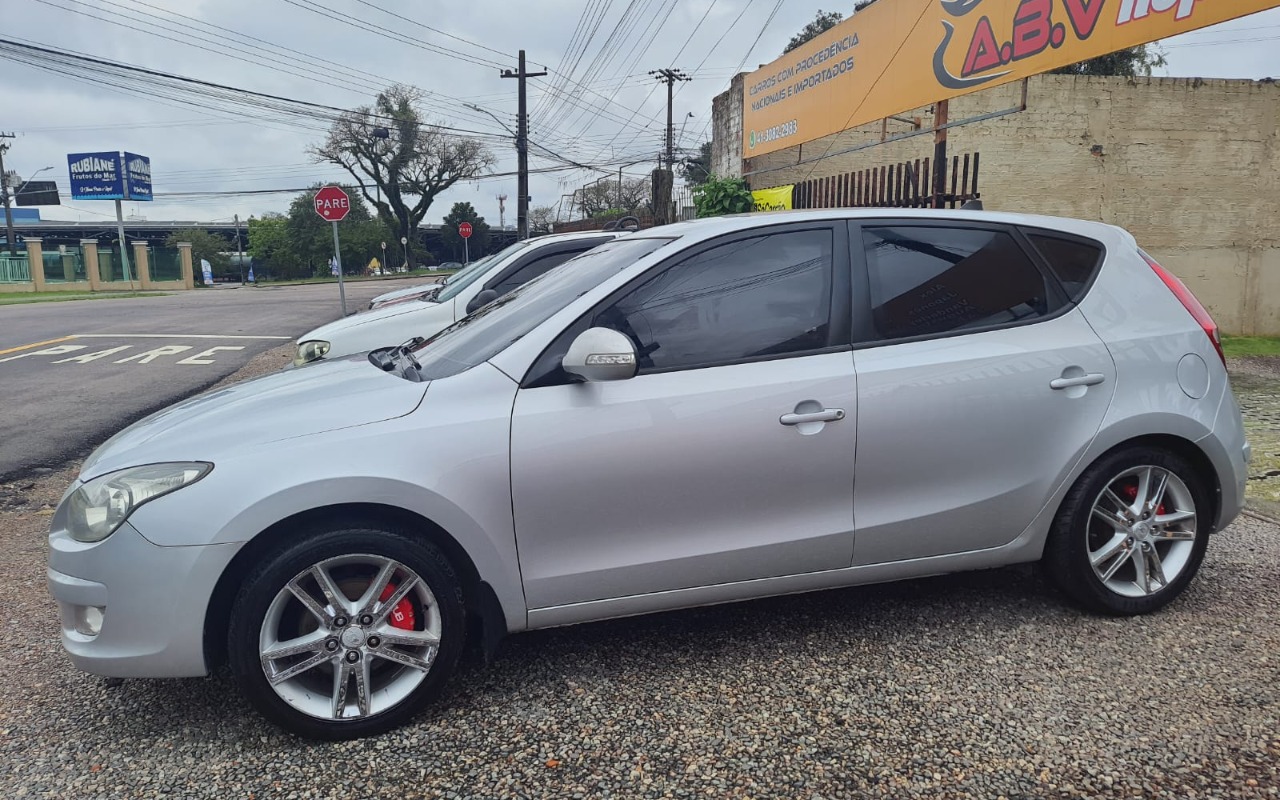 imagem-https://www.socarrao.com.br/sc-vehicle-images-prod/4168106/1790607355125-V2hhdHNBcHAgSW1hZ2UgMjAyNi0wOS0xMiBhdCAwOS41Ny4xNiAoMykuanBlZw.jpeg