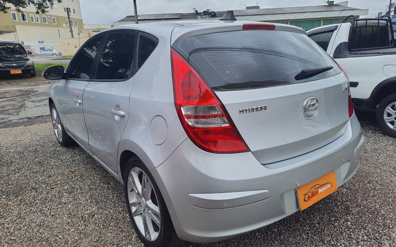 imagem-https://www.socarrao.com.br/sc-vehicle-images-prod/4168106/1790607355394-V2hhdHNBcHAgSW1hZ2UgMjAyNi0wOS0xMiBhdCAwOS41Ny4xNSAoMikuanBlZw.jpeg