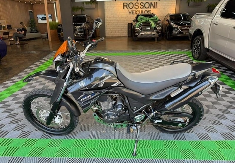 Yamaha XT 1200 Z SUPER TÉNÉRÉ/ DX 2015 Preto — foto 1 de 3