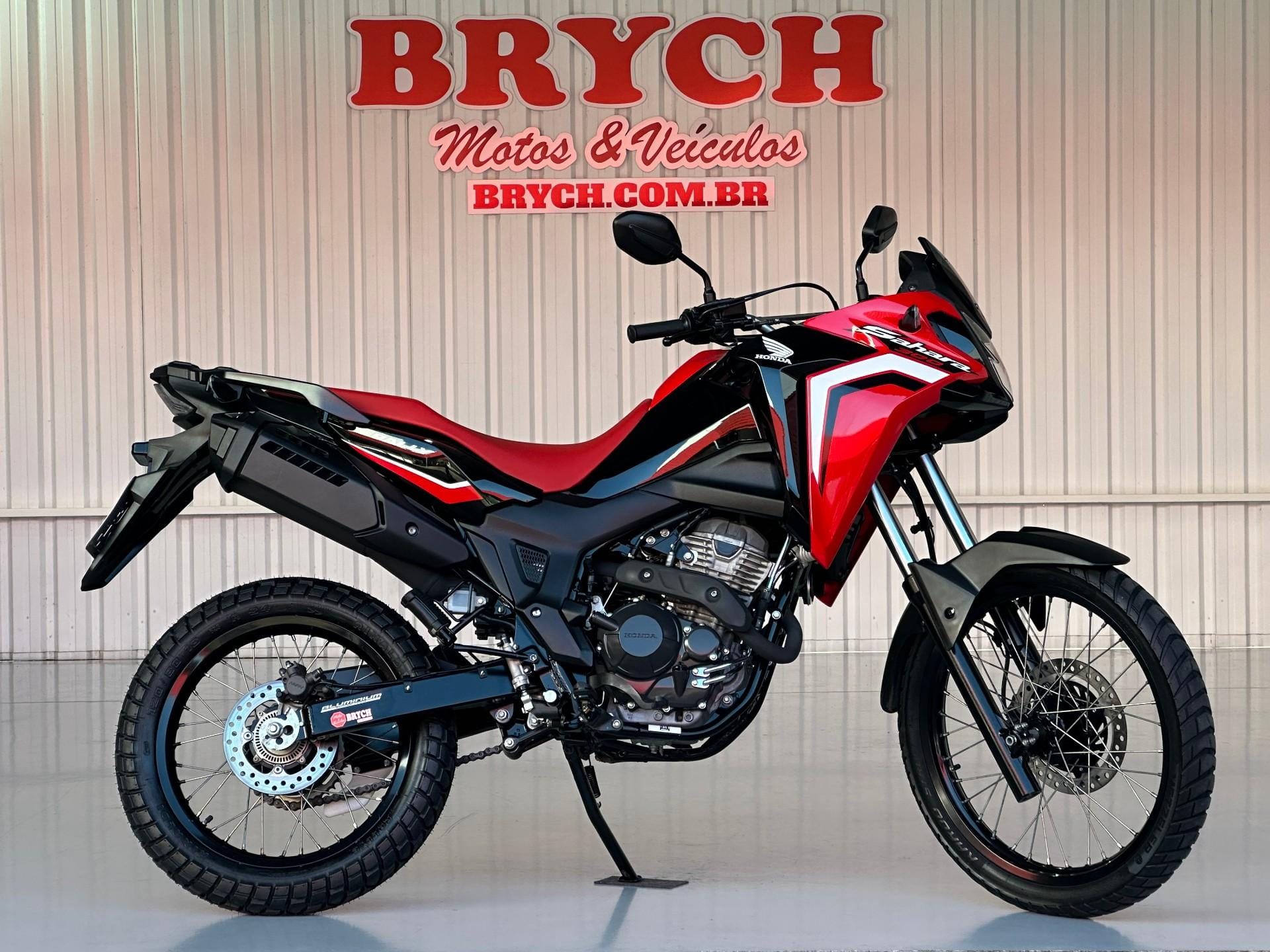 Honda SAHARA 300 RALLY ABS FLEX 2025 Vermelho — foto 1 de 3