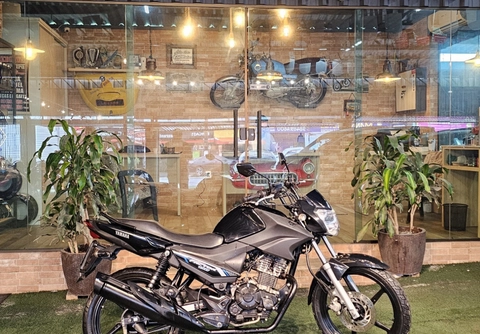 Yamaha YBR 150 FACTOR ED/FLEX 2023 Preto — foto 1 de 3