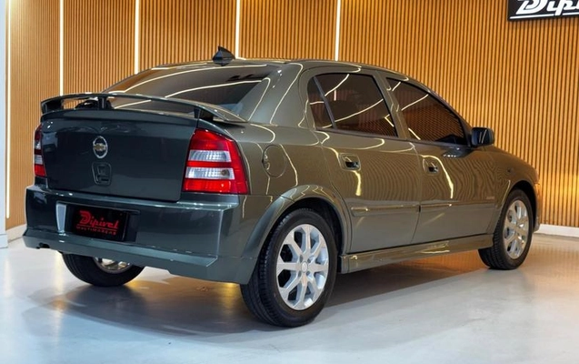 imagem-https://www.socarrao.com.br/sc-vehicle-images-prod/4168448/1790608379137-8475334_8_B_df9c925126.jpeg