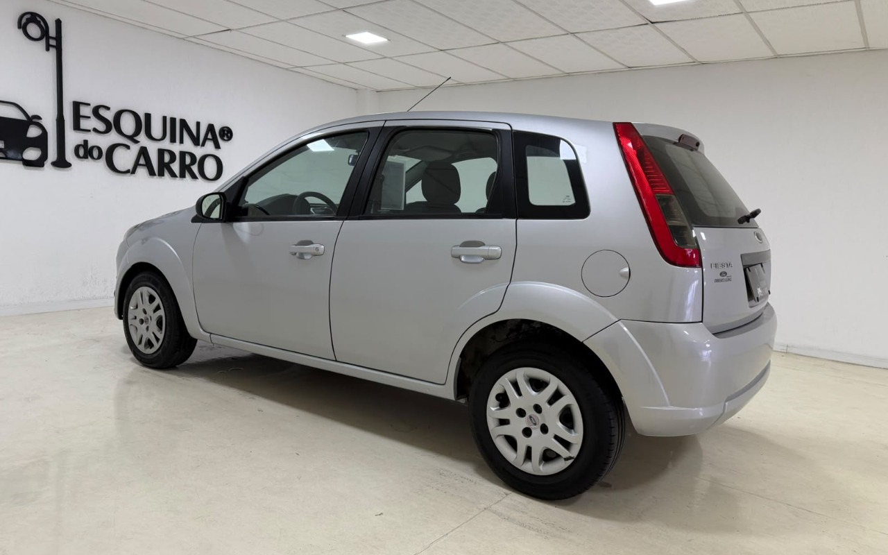 imagem-https://www.socarrao.com.br/sc-vehicle-images-prod/4168581/1790609036485-V2hhdHNBcHAgSW1hZ2UgMjAyNi0wOS0yNiBhdCAxMC4wOS4xNCAoNCkuanBlZw.jpeg