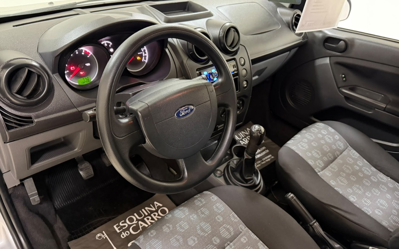imagem-https://www.socarrao.com.br/sc-vehicle-images-prod/4168581/1790609036912-V2hhdHNBcHAgSW1hZ2UgMjAyNi0wOS0yNiBhdCAxMC4wOS4xNSAoNCkuanBlZw.jpeg