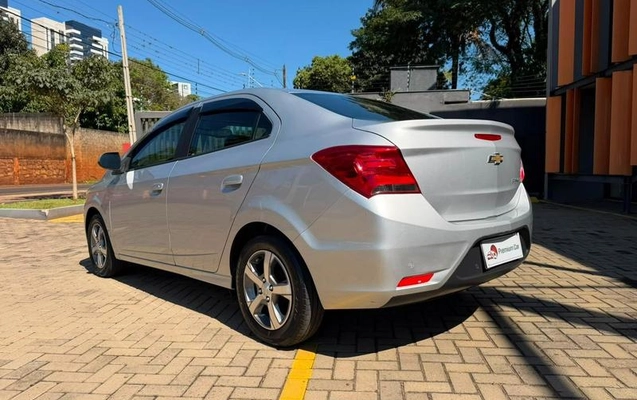 imagem-https://www.socarrao.com.br/sc-vehicle-images-prod/4168585/1790609042282-8493564_8_B_97669e6c61.jpeg