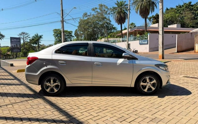 imagem-https://www.socarrao.com.br/sc-vehicle-images-prod/4168585/1790609042283-8493564_7_B_d7af94d2be.jpeg