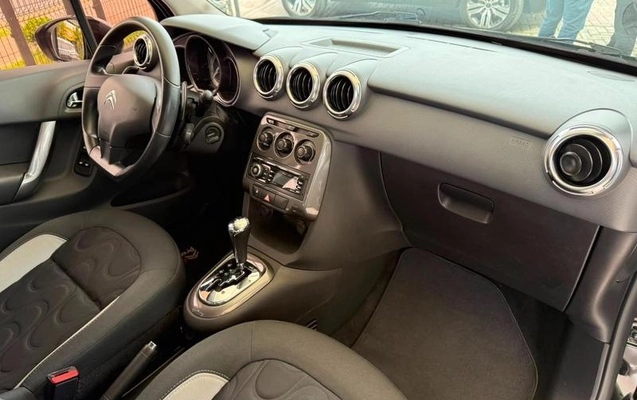 imagem-https://www.socarrao.com.br/sc-vehicle-images-prod/4168650/1790609265000-8519842_10_B_413f41b316.jpeg