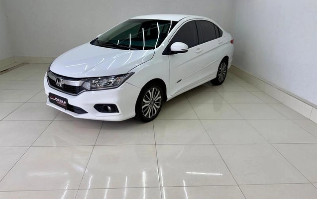 imagem-https://www.socarrao.com.br/sc-vehicle-images-prod/4168746/1790694624332-8469357_0_B_bb4c9b3e23.jpeg