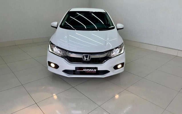 imagem-https://www.socarrao.com.br/sc-vehicle-images-prod/4168746/1790694624340-8469357_4_B_772ba7e894.jpeg