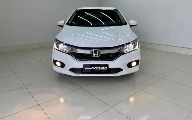 imagem-https://www.socarrao.com.br/sc-vehicle-images-prod/4168746/1790694624342-8469357_5_B_48d7e4aca9.jpeg