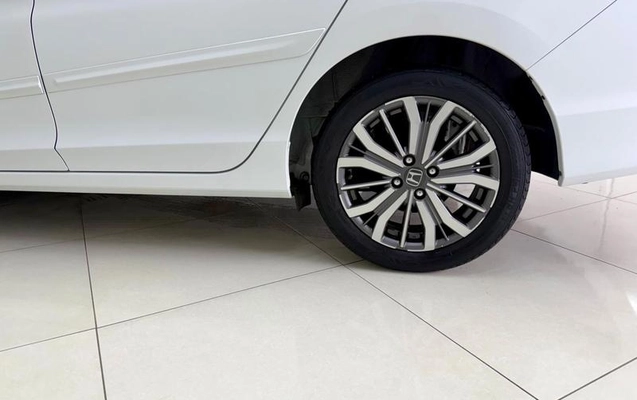 imagem-https://www.socarrao.com.br/sc-vehicle-images-prod/4168746/1790694624350-8469357_10_B_27af3f1a7e.jpeg