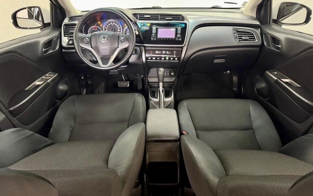 imagem-https://www.socarrao.com.br/sc-vehicle-images-prod/4168746/1790694624352-8469357_11_B_d62b3b90e5.jpeg
