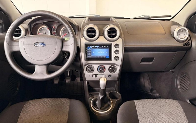 imagem-https://www.socarrao.com.br/sc-vehicle-images-prod/4168929/1790610042858-8323019_3_B_8f9c28d71b.jpeg
