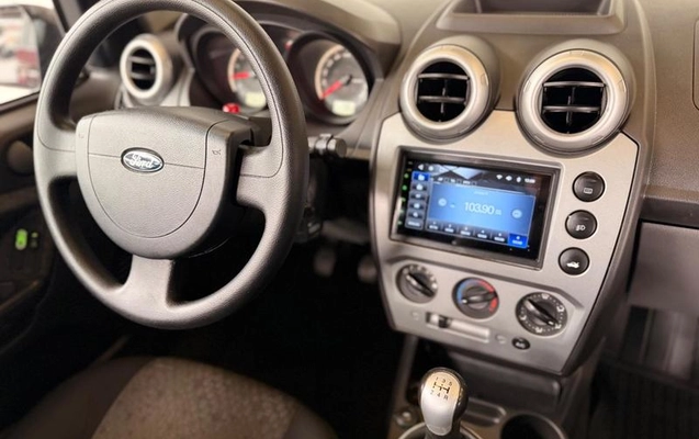 imagem-https://www.socarrao.com.br/sc-vehicle-images-prod/4168929/1790610042863-8323019_1_B_b33eed18a7.jpeg