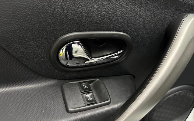 imagem-https://www.socarrao.com.br/sc-vehicle-images-prod/4168971/1790615740002-8445166_8_B_ba4f50ab16.jpeg