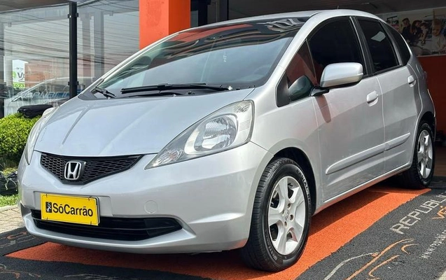 imagem-https://www.socarrao.com.br/sc-vehicle-images-prod/4169054/1790610463398-8500880_20_B_661fe8cf31.jpeg