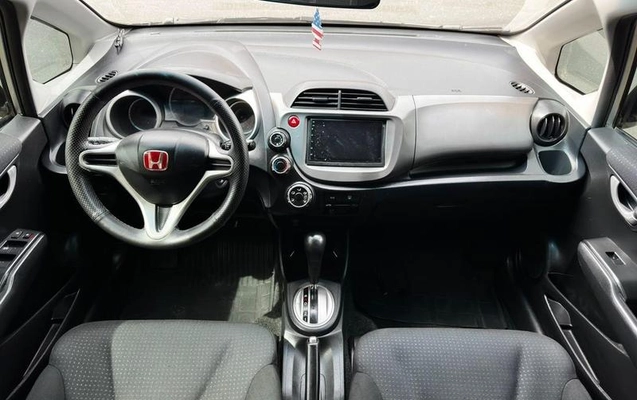 imagem-https://www.socarrao.com.br/sc-vehicle-images-prod/4169054/1790610463414-8500880_10_B_97a4cc8e9c.jpeg