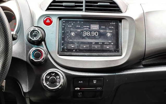 imagem-https://www.socarrao.com.br/sc-vehicle-images-prod/4169054/1790610463416-8500880_14_B_779689cd91.jpeg