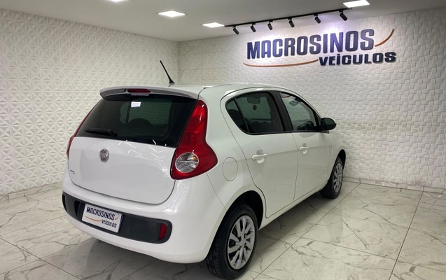 imagem-https://www.socarrao.com.br/sc-vehicle-images-prod/4169196/1790611033593-22a8fdac1c82480ca8191af5a7120e65_1790610815601.jpg