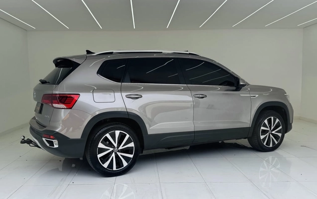 imagem-https://www.socarrao.com.br/sc-vehicle-images-prod/4169281/1790965710794-vehicle_image_1790608701_c1cbaf8cdfac72ec7534126856c56965.jpeg