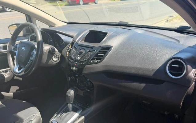 imagem-https://www.socarrao.com.br/sc-vehicle-images-prod/4169327/1790713808518-8342678_6_B_0c06d30cc1.jpeg