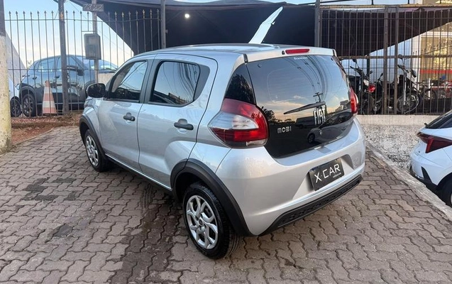 imagem-https://www.socarrao.com.br/sc-vehicle-images-prod/4169586/1790612182221-8463237_5_B_78da9f1ca1.jpeg