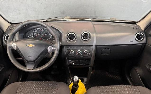 imagem-https://www.socarrao.com.br/sc-vehicle-images-prod/4169665/1790612485063-8519626_7_B_5b091f7469.jpeg