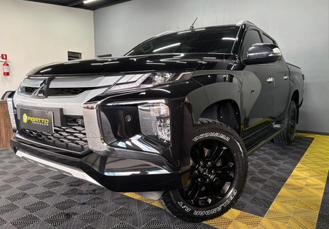 Mitsubishi Triton 2022 Preto — foto 1 de 3