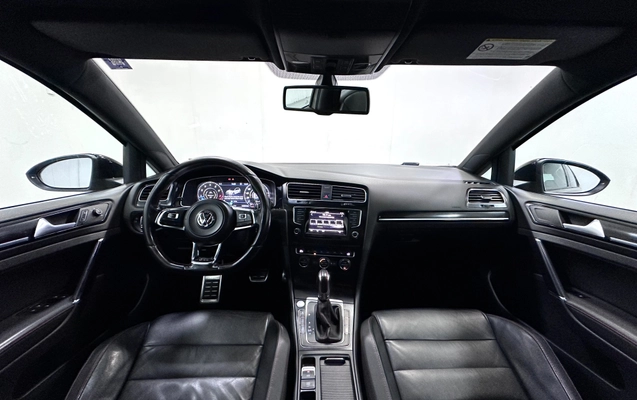 imagem-https://www.socarrao.com.br/sc-vehicle-images-prod/4169882/1790614487483-d6dbed2c-6a4f-400d-8087-3050e7adac36.jpg