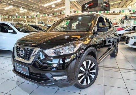 Nissan KICKS 2017 Preto — foto 1 de 3