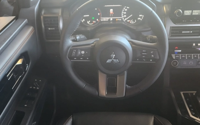 imagem-https://www.socarrao.com.br/sc-vehicle-images-prod/4170209/1790613638831-dx5rdlBCUzhORraUjkQGDE0mQRcxqtTl.jpg