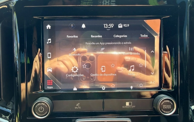 imagem-https://www.socarrao.com.br/sc-vehicle-images-prod/4170319/1790613826855-YzVlYjlkNjMtY2U2YS00MWQ2LWFiMGMtZjlhZDYzNDg0OGU1LmpwZWc.jpeg