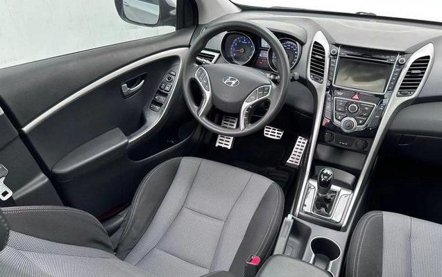 imagem-https://www.socarrao.com.br/sc-vehicle-images-prod/4170520/1792691931702-8517759_12_B_953210936d.jpeg