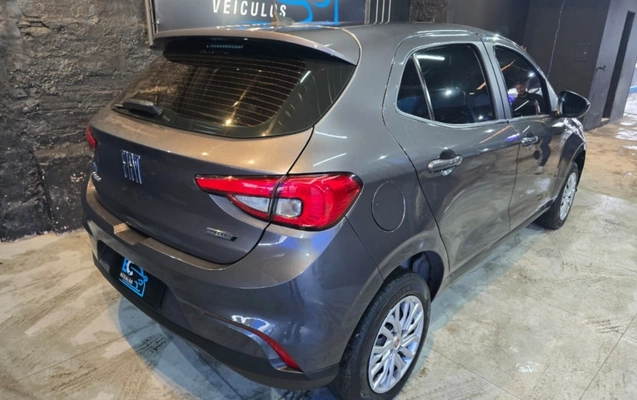 imagem-https://www.socarrao.com.br/sc-vehicle-images-prod/4171028/1790615158307-Ni03ZDgwMzk2MjliNzllNmQ3YmFhZTVhYjNiYTIxZjc5NC5qcGc.jpg