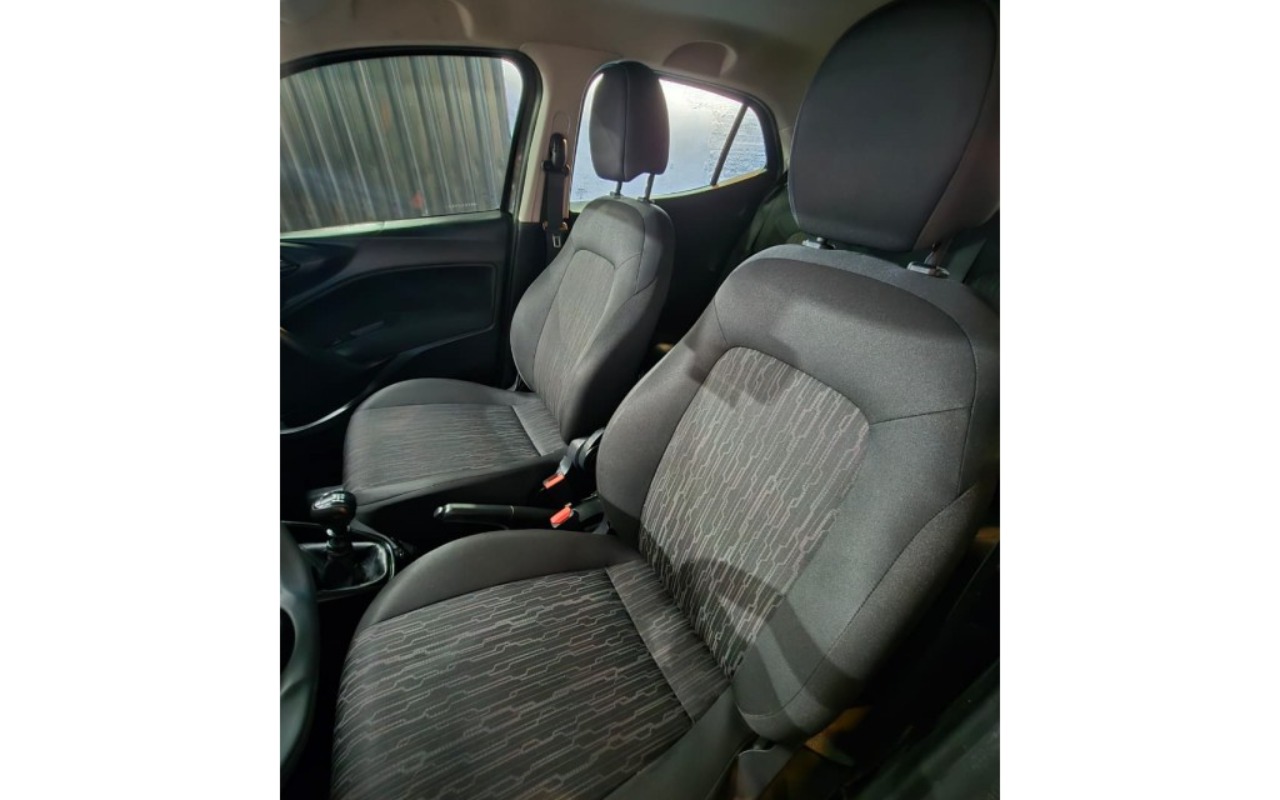 imagem-https://www.socarrao.com.br/sc-vehicle-images-prod/4171028/1790615158511-OS0wYzNhYWNjOGQ1NzdiZThiM2U3OWU0ZDlkMDllOWFmMC5qcGc.jpg