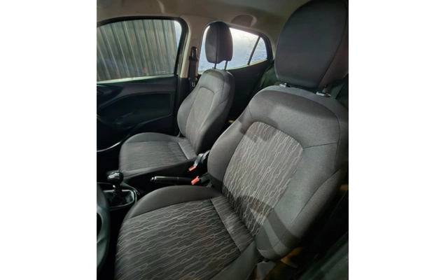 imagem-https://www.socarrao.com.br/sc-vehicle-images-prod/4171028/1790615158511-OS0wYzNhYWNjOGQ1NzdiZThiM2U3OWU0ZDlkMDllOWFmMC5qcGc.jpg