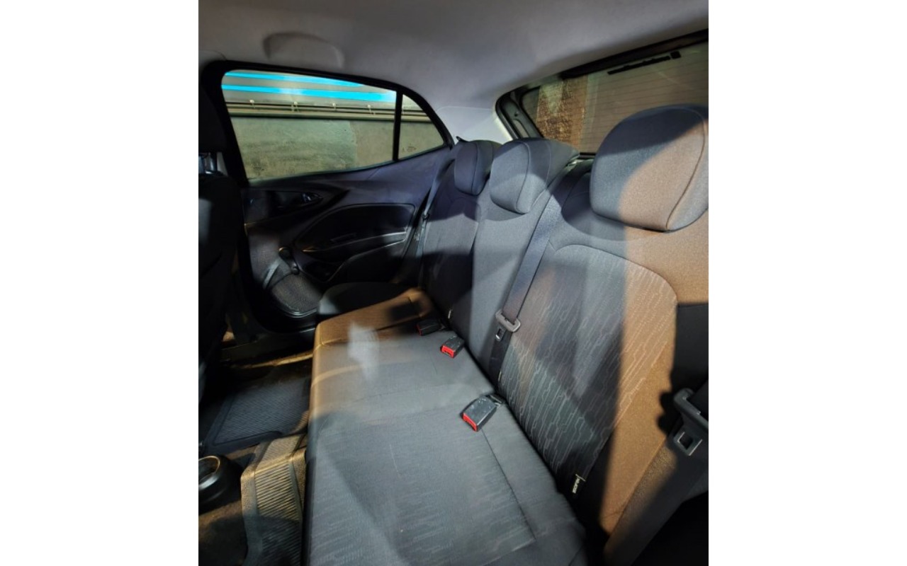 imagem-https://www.socarrao.com.br/sc-vehicle-images-prod/4171028/1790615158586-YTEwLWQ1YjllODhiZjRjYTJmMGQwMjk0ZTVmOTIwMjRjNWU2LmpwZw.jpg