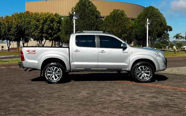 imagem-https://www.socarrao.com.br/sc-vehicle-images-prod/4171033/1790615183776-adef2610fc7a4685ba3e2da401b0df3b_1788260964043.jpg