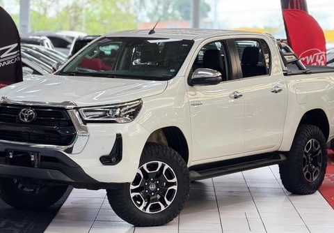 Toyota Hilux 2021 Branco — foto 1 de 3