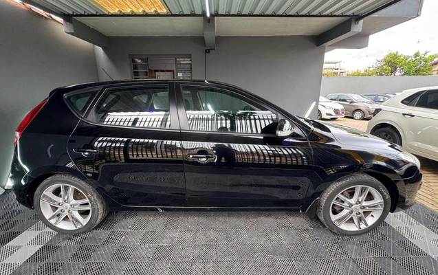 imagem-https://www.socarrao.com.br/sc-vehicle-images-prod/4171339/1790967074291-8520647_7_B_31cadbda4b.jpeg