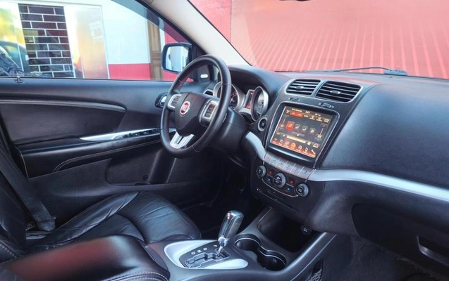 imagem-https://www.socarrao.com.br/sc-vehicle-images-prod/4171438/1790615885503-8504990_6_B_6dc519ed37.jpeg