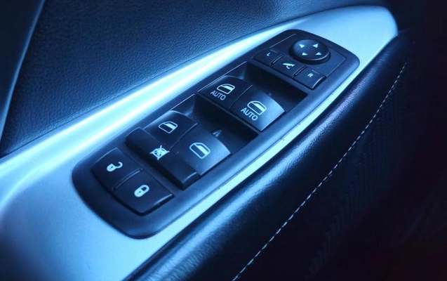 imagem-https://www.socarrao.com.br/sc-vehicle-images-prod/4171438/1790615885509-8504990_11_B_d54e8b6d71.jpeg