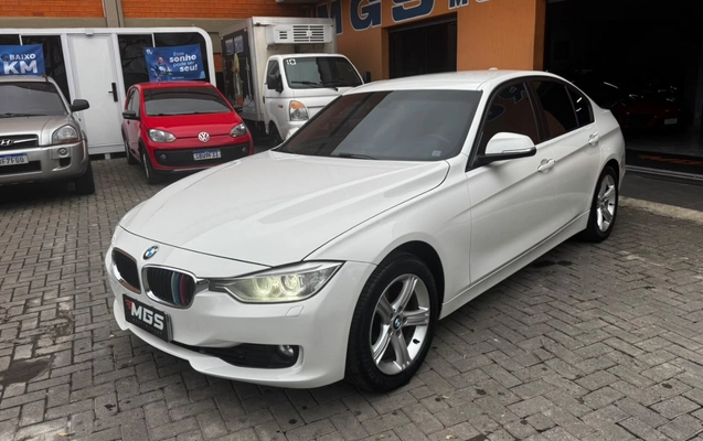 imagem-https://www.socarrao.com.br/sc-vehicle-images-prod/4171644/1790616429369-V2hhdHNBcHAgSW1hZ2UgMjAyNi0wOS0xOCBhdCAxNi4zMy40NyAoMSkuanBlZw.jpeg