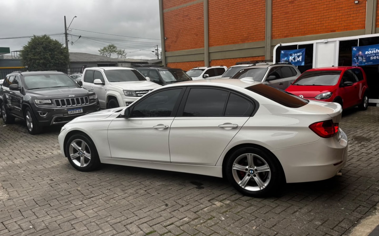 imagem-https://www.socarrao.com.br/sc-vehicle-images-prod/4171644/1790616429637-V2hhdHNBcHAgSW1hZ2UgMjAyNi0wOS0xOCBhdCAxNi4zMy40OCAoMikuanBlZw.jpeg